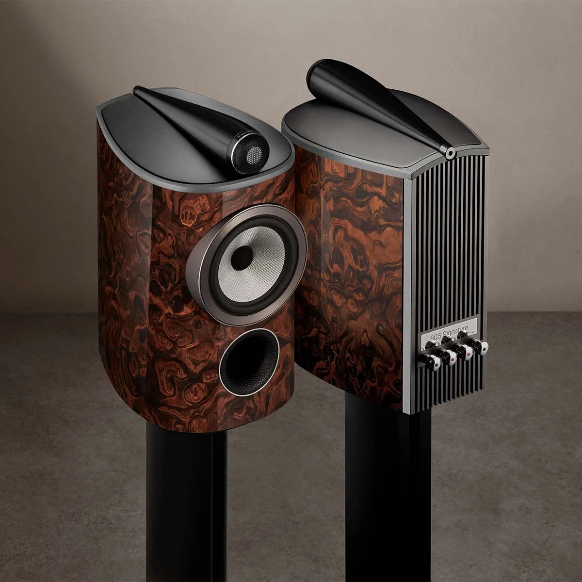 Bowers & Wilkins 805 D4 Signature Bookshelf Speaker